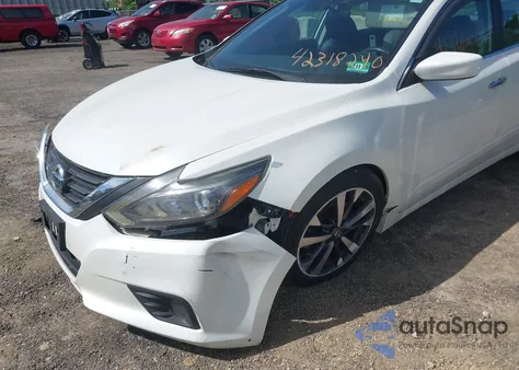 2016 Nissan Altima 2.5 Sr z USA, uszkodzony, nr VIN 1N4AL3AP8GC271119